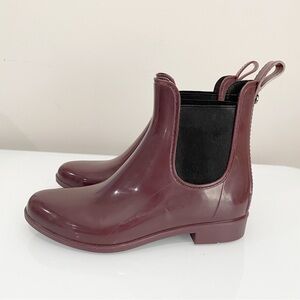 SAM EDELMAN Tinsley Chelsea Rubber Rain Bootie Sangria Size 7